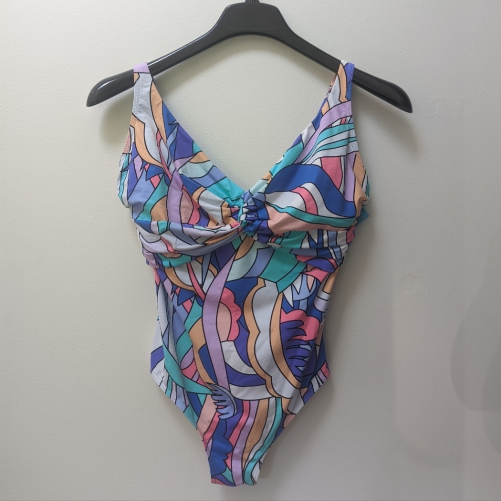 Twist-Front Abstract Print One-Piece Swimsuit - Multicolor